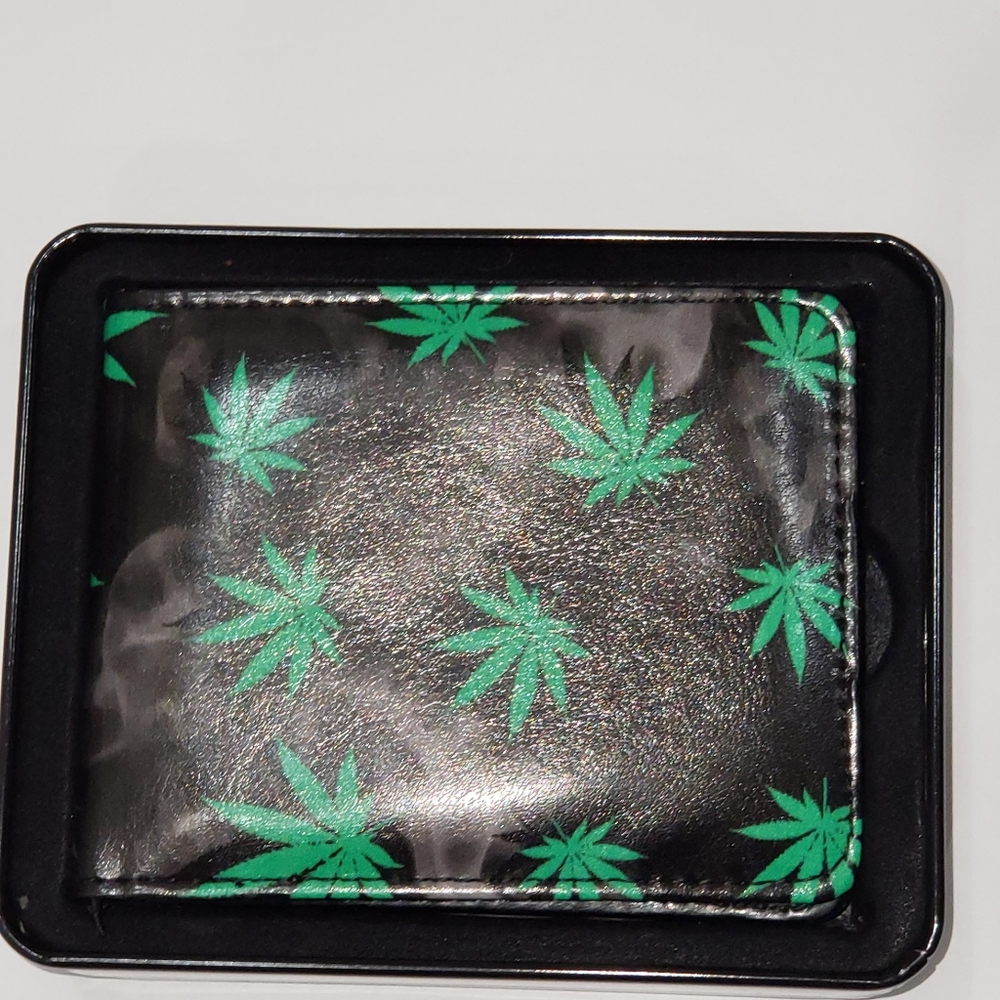 Brand new 420 wallet